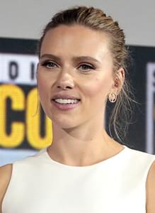 Scarlett Johansson IQ Score - Estimated 113 ± 6